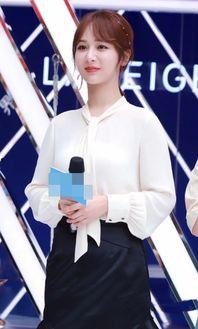 圈内大爆料杨紫,娱乐圈的“爆料女王”，揭秘明星幕后故事