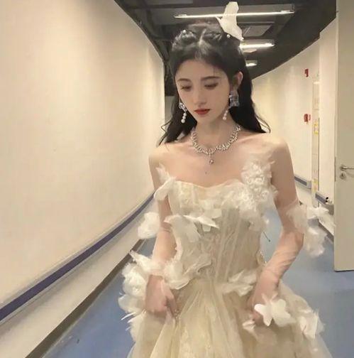 吃瓜网红事件鞠婧祎是谁,从吃瓜网红到流量女王，她如何逆袭娱乐圈？”