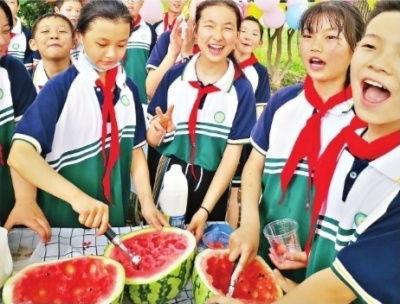 最新校园爆料吃瓜,揭秘最新吃瓜爆料背后的真相 第3张 最新校园爆料吃瓜,揭秘最新吃瓜爆料背后的真相 第3张