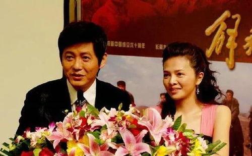董卿父母爆料视频大全集,揭秘明星家庭背后的真实故事  第3张