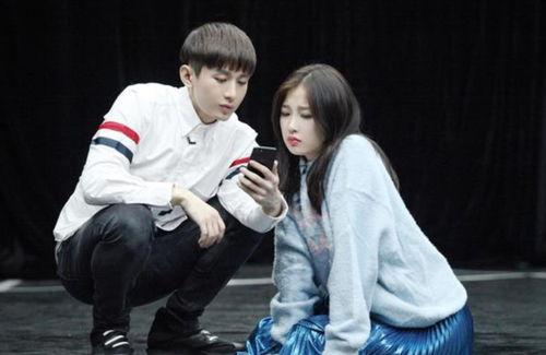 娱乐爆料成毅和朋友聚餐,温馨聚餐画面曝光