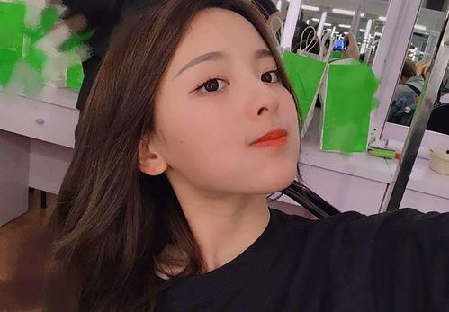 网红吃瓜少女胡秀芬是谁 第3张 网红吃瓜少女胡秀芬是谁 第3张